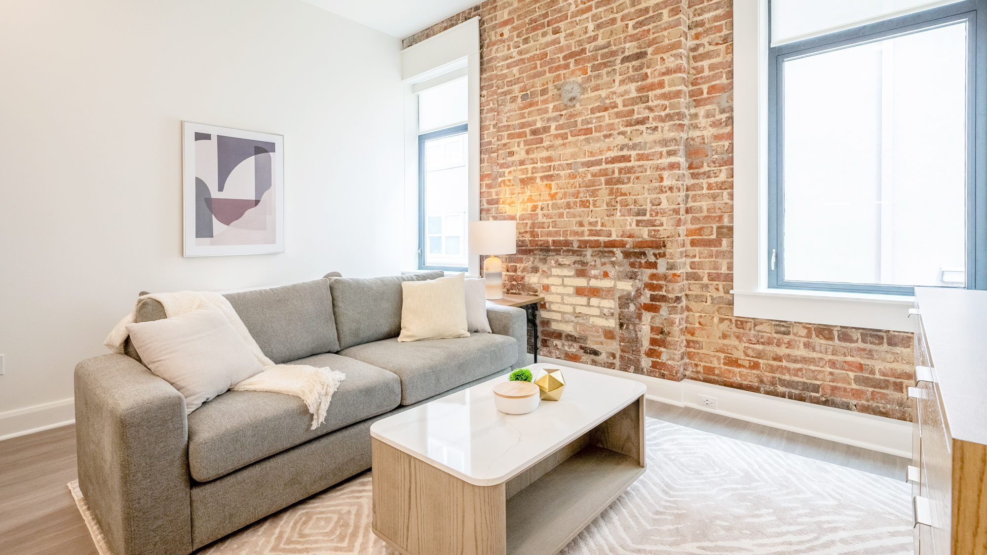 Landing Midtown 215